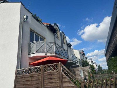Ruhig gelegene Wohnung mit Einbauküche, Terrasse & Gartenstück!