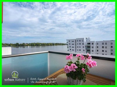 Wohnen in der Rostocker Hafencity mit Balkon und Panorama auf die Warnow