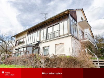 Bad Schwalbach Langenseifen: Freistehendes Einfamilienhaus mit großem Grundstück!