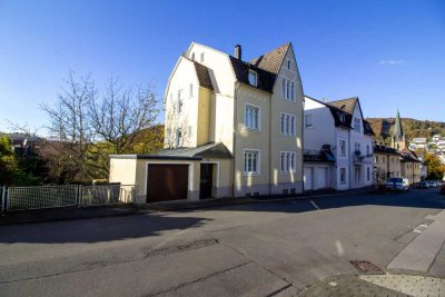 PROVISIONSFREI: Großzügiges Zweifamilienhaus mit Garage in zentraler Lage von Werdohl zu verkaufen!