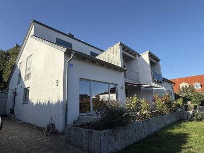 Moderne, ruhig gelegene Doppelhaushälfte zum Wohlfühlen