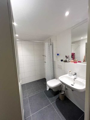 2 Zimmer Wohnung, WG geeignet