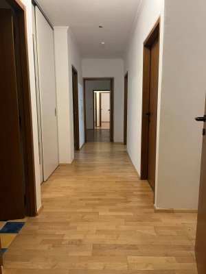 Wohnung mit Gartenbenützung