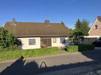 Frisch renoviertes großes EFH mit Garten und perfekter Ausicht