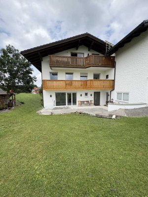 Frisch sanierte, exklusive 4-Raum-Maisonette Wohnung in Uffing am Staffelsee