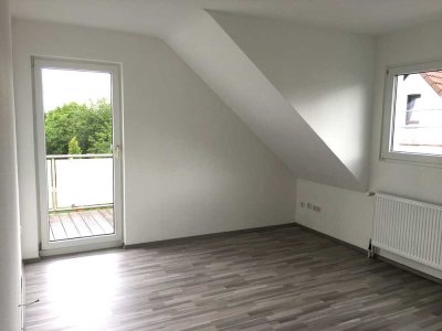 2-Zimmer Dachgeschosswohnung mit Balkon in Burg/Höhscheid