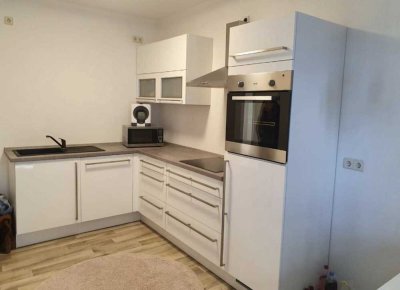 Wohnung mit Einbauküche!