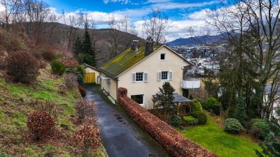 Engel & Völkers: OPEN HOUSE 05. Juni 2025 - Einfamilienhaus in naturbelassener und privater Lage