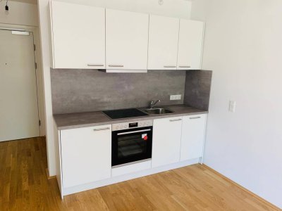 2-Zimmer-Wohnung mit Loggia – zentrale Lage