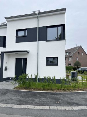 Neuwertiges Reiheneckhaus in Sankt Augustin-Meindorf
