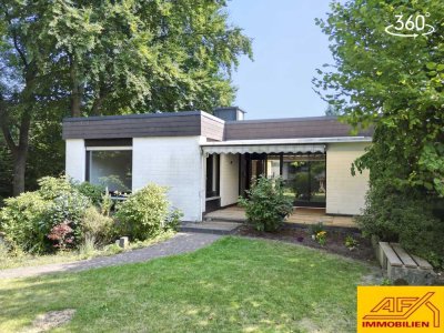 Wohnen im Grünen: Bungalow mit Garten, Partykeller und Garage!