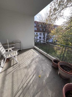 Sofortbezug möglich, Köln-Rodenkirchen, 2 Zimmer, EBK, 12 qm Terrasse, Duschbad, Keller.... perfekt!