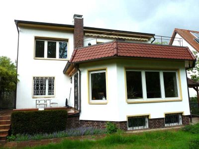 Gepflegtes Zweifamilienhaus am Jungfernheide Forst