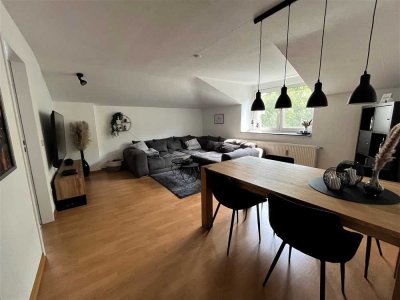 Moderne 3-Zimmerwohnung mit großzügigem Wohnraum und Stellplatz