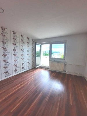 Gemütliche 3-Zimmer-Wohnung mit Balkon in Plauen