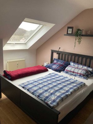 Moderne 2-Zimmer-Wohnung mit kleinem Balkon und EBK in Durlach