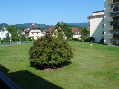 Renovierungsbedürftige 3 ZKB mit Aufzug