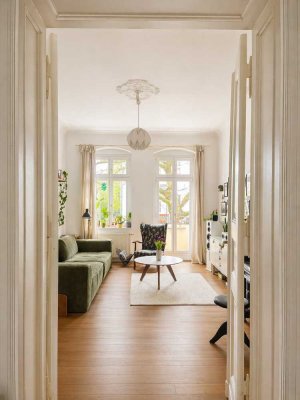5 Zimmer sanierter Altbau, ruhig in Pankow mit drei Balkonen. Provisionsfrei von Privat.