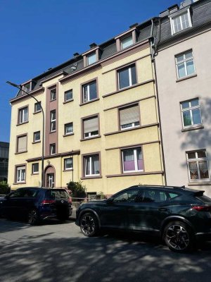 Lichtdurchflutete 3-Zimmer-Wohnung mit Balkon und EBK in Wuppertal Varresbeck