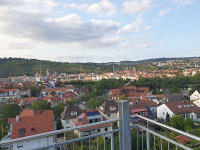 Charmante 2-Zimmer Dachgeschosswohnung in Esslingen am Neckar