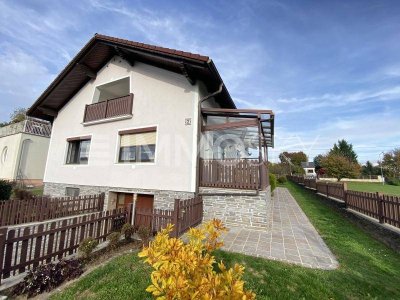 Hochwertiges Wohnhaus in zentraler Ruhelage! Sackgasse! Garten!