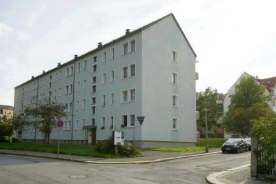 Wohnen mit Weitblick: 2-Zimmerwohnung im 3.OG mit Balkon ins Grüne