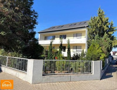 albero:) renovierte, lichtdurchflutete 4 Zimmer in ruhiger Anwohnerlage und kleiner Wohneinheit