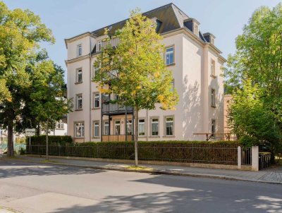www.r-o.de +++ Einziehen und Wohlfühlen - Gemütliche 2-Zimmerwohnung mit Balkon in Striesen