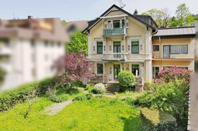 Rarität! Mehrfamilienhaus mit herrlichem Blick ins Grüne - in TOP-Lage von Baden-Baden!