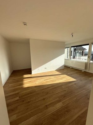 Erstbezug nach Sanierung mit EBK und Balkon: schöne 2-Zimmer-Wohnung in Clausthal-Zellerfeld