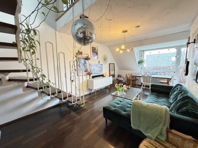 Dachgeschoss-Traum in Sülz – Maisonettewohnung mit Balkon & Charme