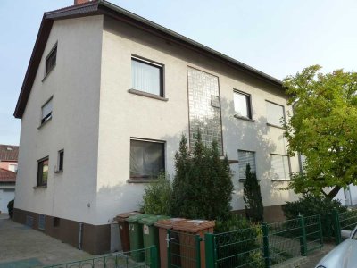 Schöne 3 ZKB Wohnung im Souterrain