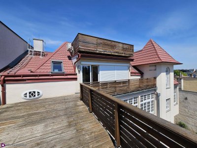 Familienjuwel mit XXL Terrasse in saniertem Stilhaus - für Verwöhnte und alle, die Besonderes lieben...