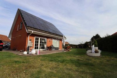 Energieeffizientes Haus mit Garage und Sonnengrundstück