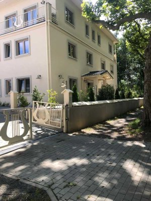 Seniorengerechte 3-Raum-Nichtraucher-Wohnung im EG + Aufzug + EBK + Seeblick + Stellplatz + Mietkauf