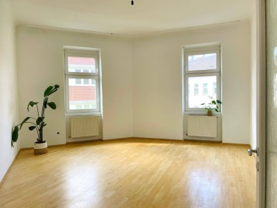 Helles Eck-Studio mit Altbauflair in Top-Lage bei Schönbrunn - direkt bei der U4