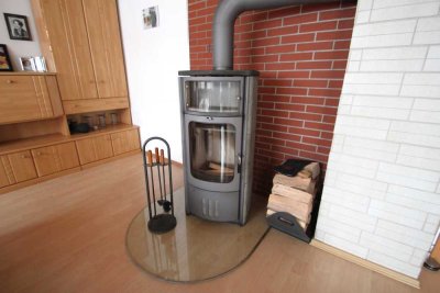 Gemütliches Wohnen in Obertshausen auf 2 Ebenen - 4-Zi. Whg.  mit Terrasse, Loggia + Gartenbereich