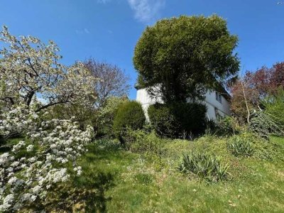 Idyllisch gelegenes Wohnhaus mit Potenzial, Garage und Hobbyraum in Hsst. Wallrabenstein