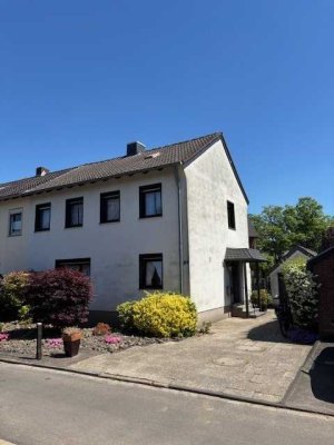 Günstiges 5-Raum-Haus in Krefeld Hüls