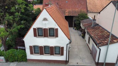Bauernhaus mit toller Scheune und viel Platz für Familie und Gewerbe