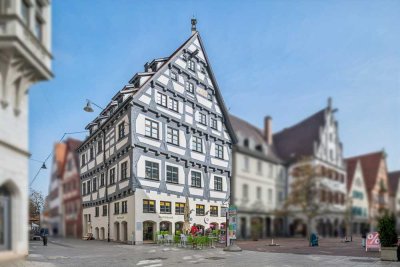 Exklusive Investmentchance - historisches Wohn- und Geschäftshaus am Ulmer Münster!