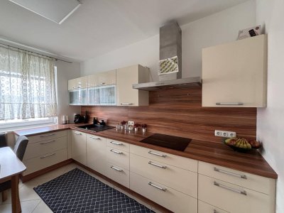 Familienhit: 4 Zimmer Wohnung-saniert-modern-sehr gepflegt