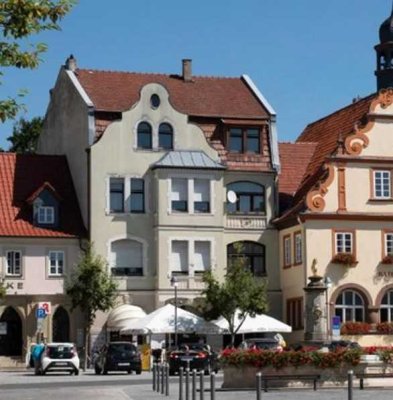 TOP Lage in Bad Rodach; Wohn und Geschäftshaus mit Eiscafe, neue Gasheizung, provisionsfrei