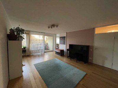 Kernsanierte 5-Zimmer-Wohnung mit gehobener Innenausstattung mit Balkon in Tübingen