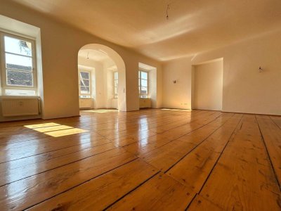 Großzügige Altbau-Garconniere im Herzen der Altstadt!