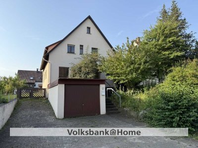 Wohnhaus mit großem, sonnigem Grundstück