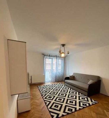 Attraktive und gepflegte 2-Zimmer-Wohnung mit Balkon und Einbauküche in Pegnitz