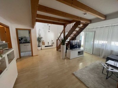 Schöne 5-Zimmer-Wohnung mit Dachterrasse und Einbauküche in Laichingen