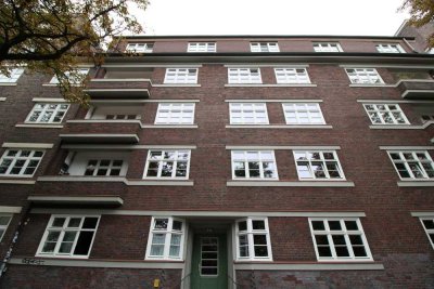 2 Zimmer Wohnung am Lattenkamp – mit Potenzial zur Neugestaltung über den Dächern von Winterhude