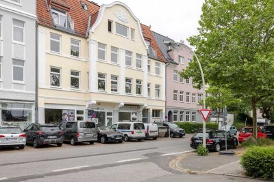 Zwischen Tiessenkai und Schleuseninsel – vollständig renovierte und bezugsfreie  3-Zi.-Whg. am Kanal